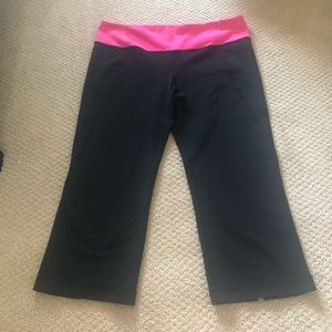 Lululemon 3/4 Yoga Pants - Size 12